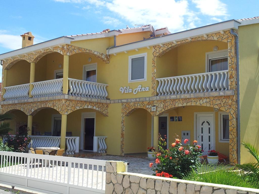 Apartments Vila Ana Vir Extérieur photo